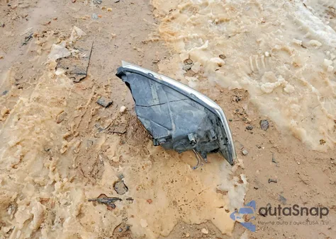 2017 Jeep Cherokee Latitude z USA, uszkodzony, nr VIN 1C4PJMCB7HW637041